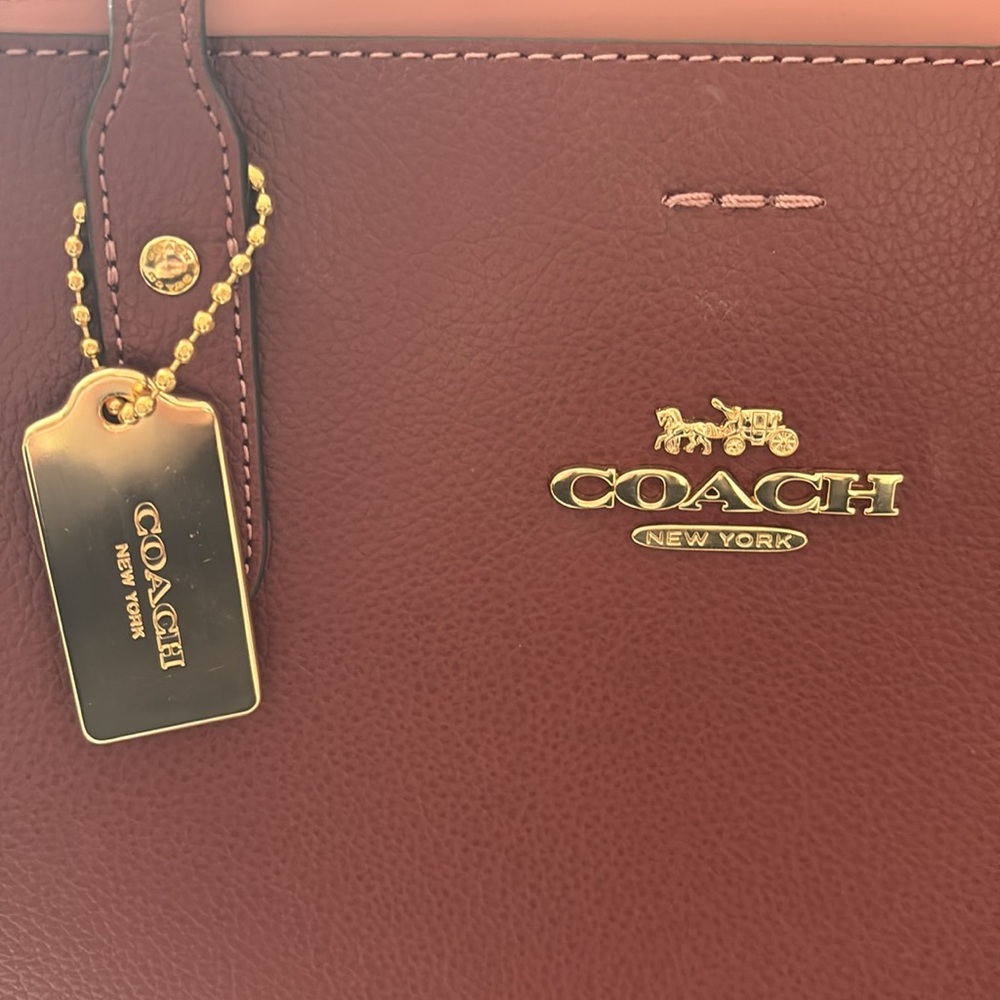 Nwts! COACH 🐎✨leather town tote - Picture 10 of 12
